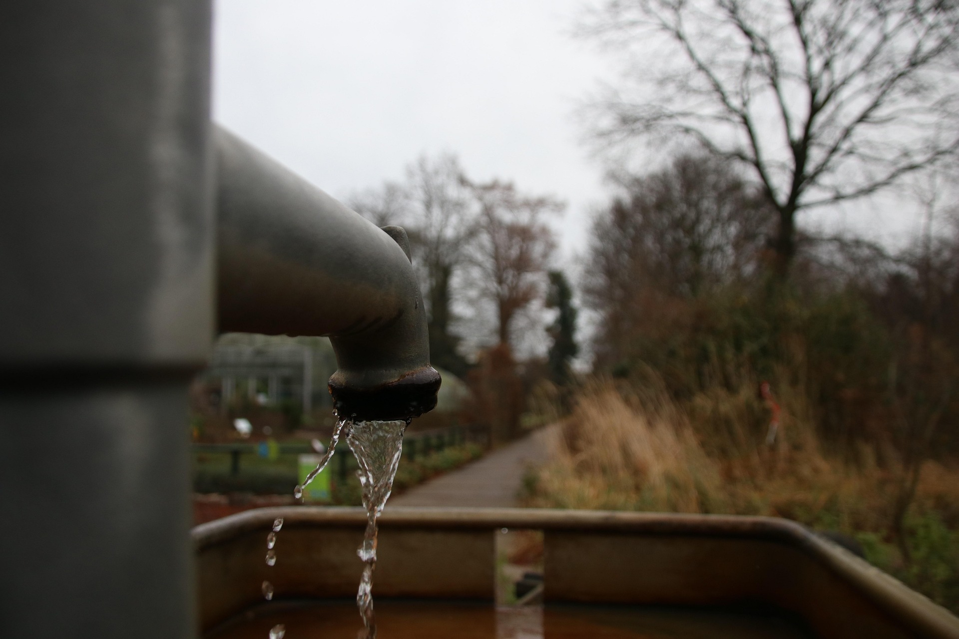 sistem pengairan lahan pertanian